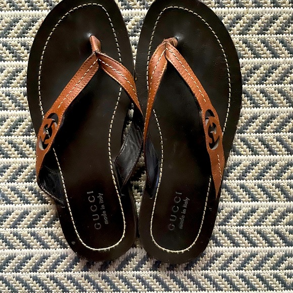 Gucci Leather Sandals - Picture 2 of 2
